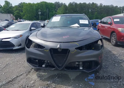 2018 Alfa Romeo Stelvio Ti Sport Awd из США, поврежденный, VIN ZASFAKNN3J7C15962